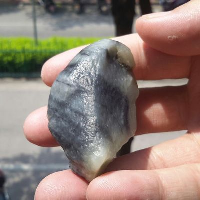 新疆和田玉戈壁料原石 戈壁料和田玉 戈壁料青花 原石源皮