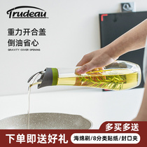Canada trudeau oil bottle soy sauce bottle liquid seasoning bottle high end oil tank glass bottle automatic flip oil pot
