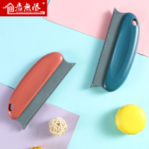 Dog and cat magical hair removal pet products portable household clothes bed carpet brush hair suction hair removal sticky hair cleaner