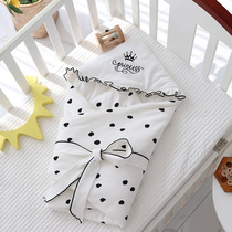 Newborn babies are thickened in autumn and winter.