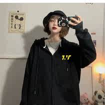 TNT era youth group with the same type of aid jacket female couple students lazy wind clothes loose sports clothes