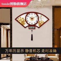 New Chinese living room wall clock Wall Wall quartz clock creative fashion home punch-free Chinese wind clock atmospheric clock