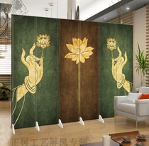 The Buddhas Chinese entrance to the Buddha Hall is separated from the Buddhist niche to block the Zen screen. The background can be folded and moved.