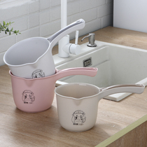 Ruibo thickened plastic water scoop large bath bath water scoop home deepened water spoon Kitchen long handle scoop