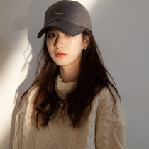 Canary Kiss day series Alphabet embroidered duck tongue cap lovers 100 lap sun hat street baseball cap