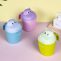 Baby shampoo Cup shower baby pick water spoon child bath ladle hand wash artifact water guide scoop water spoon extension