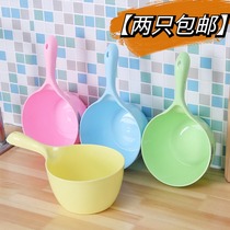 Plastic thick water scoop kitchen long handle water Spoon bath water scoop children shampoo cup water scoop bath scoop