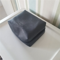 American Airlines special custom aircraft flap wash bag leather cosmetic bag storage bag travel carrying bag empty bag