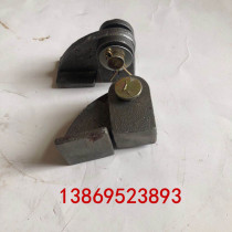 Dump lug tricycle cargo box with modified combination shaft seat when the wind is small dump rear door hook shaft shaft