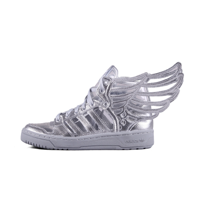 阿迪达斯翅膀图片