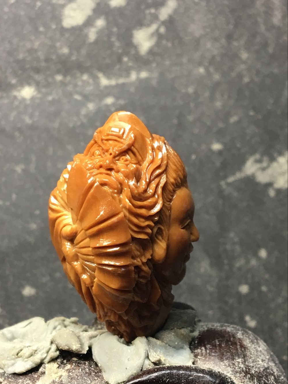 橄榄核单核南工钟馗嫁妹钟馗护法单粒把玩文玩手雕苏州核雕大