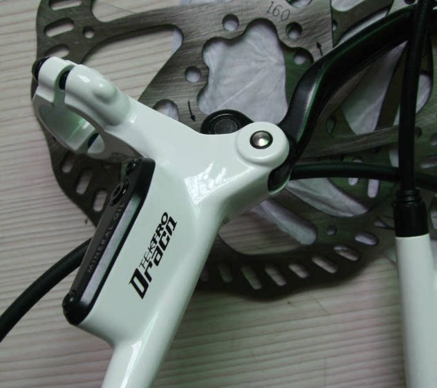 tektro彦豪油压碟刹油碟 左后右前 原装碟片 有桥片黑白色 hdc300