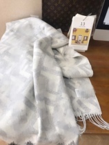 Grey white color color F cashmere wool scarf European and American Joker big sister with tassel letter shawl collar