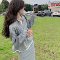 European station spring and autumn womens 2021 New sweater suit suit half skirt loose fashion leisure sports two-piece set