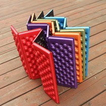 Four-fold outdoor single moisture-proof portable folding picnic mat cushion foam portable mat Park floor mat honeycomb mat