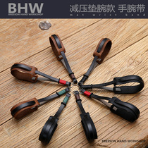(BHW) Camera Wrist Strap Crazy Horse Leather Head Layer Leather Leather Micro Single Hand Rope Retro Art Hand Strap