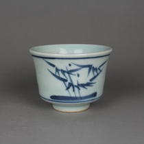  Blue and white teacup Late Qing Min Kiln Blue and white hand-painted bamboo teacup Antique antique pottery Jingdezhen antique tea set