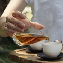 Xi tea daily) flowing cloud uniform Cup Glass Road cup tea divider
