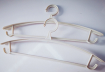 Good lady 726A plastic hanger (need to pick up at the store)
