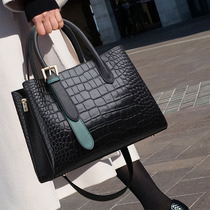 Hong Kong bag women 2021 new leather crocodile fashion atmosphere Big Bag tote bag women Hand bag