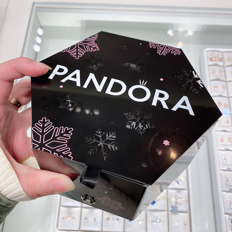 Pandoras official website Pandora Collection Edition Christmas Black Glow Gift Box Jewelry Bracelet Premium Jewellery Box