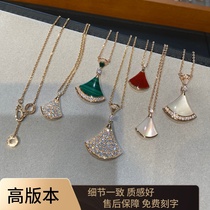 Small skirt necklace women 18K rose gold small fan shaped white shellfish small summer sterling silver collarbone chain fan pendant