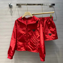 European Station 2022 Spring New Triangle Mark Long Sleeve Sports Casual Lianhood Jacket Matching Shorts Suit Woman