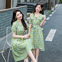 Son Ensemble of 2022 New Chaoyang Gas Network Red girls high-end one-piece dress Summer clothes Seaside Mother Women in summer
