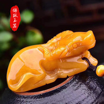 Jinyue jade natural Yunnan Yellow dragon Jade Zodiac Cow pendant pendant Cow skyrocketing male and female pendant necklace