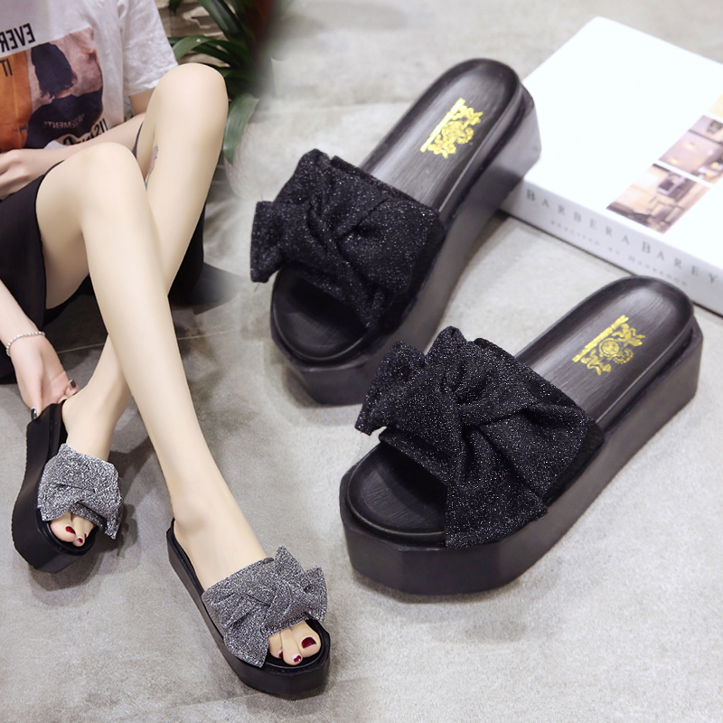 Korean version of spring and summer 2019 new one-word slippers wearing bow-knot sequins thick-soled sandals fashionable women's shoes