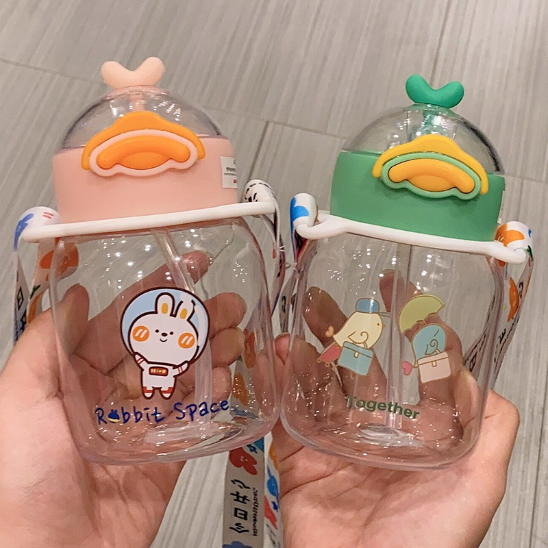 Summer small portable portable straw cup cartoon cute student childrens water cup strap messenger girl heart mini