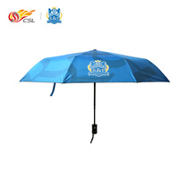 CSL Super League official Guangzhou City football fans around the umbrella team watch the game Automatic Umbrella