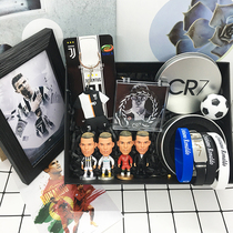 Messi hand-held Ronaldo doll around the European Cup football Doll Doll to give a birthday gift to boys