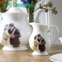 THE SHOUTER × Melody Rose ModernSurrealist Porcelain 22K Gold Couple Milk Jar