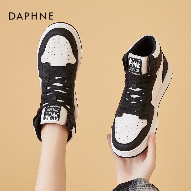 Daphne Thick Sole High Top Shoes for Women 2023 New Spring and Autumn Winter Women's Shoes Casual Sports Shoes with Velvet Black and White Board Shoes