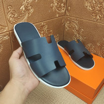 H slippers male word drag 2022 Summer 100 Lap Breathable Home External Wear Casual Shoes Europe Station H Tide sandals