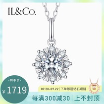 ILCO Japan light luxury jewelry White 18K gold diamond pendant Womens group set carat effect real diamond snowflake necklace