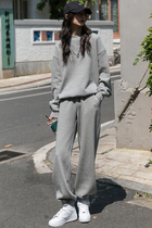 High waist feet sportswear womens early autumn new Korean loose casual trousers round neck sweater womens two-piece suit