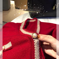 Winter dress small fragrant wind high-grade knitted cardigan heavy industry pearl buckle Christmas red mohair sweater coat lady