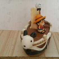 Pirate ship Cartoon Road Flying Sea Pirate Ship Ashtrays Creative Resin Pendulum CRAFT Gift
