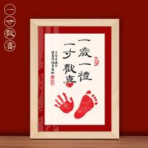 Baby one year old souvenir creative hand in hand with a lifetime hand printing one year old one gift footprints calligraphy painting one year old baby