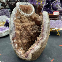 Live special shot natural Uruguay purple crystal cluster purple gold ornaments fudge color crystal cluster degaussing degaussing purification home furnishings