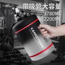 Large capacity sports fitness kettle Large ton ton bucket Space cup Mens portable water bottle 2200ml water cup