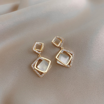 Like a dream ~ fresh and elegant temperament ~ square cross earrings female 2021 New Tide Joker earrings