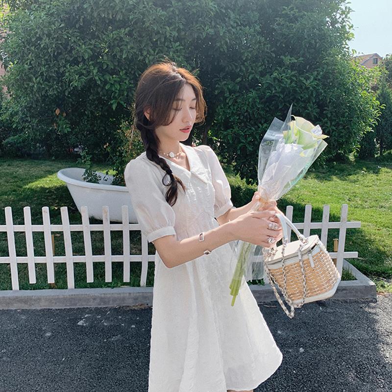 2021 new white doll collar fresh and sweet temperament age-reducing short dress small man can be salt and sweet