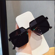 2022 New box sunglasses Womens trendy summer round face Long face sunglasses Korean version of the Korean version of the red glasses ins