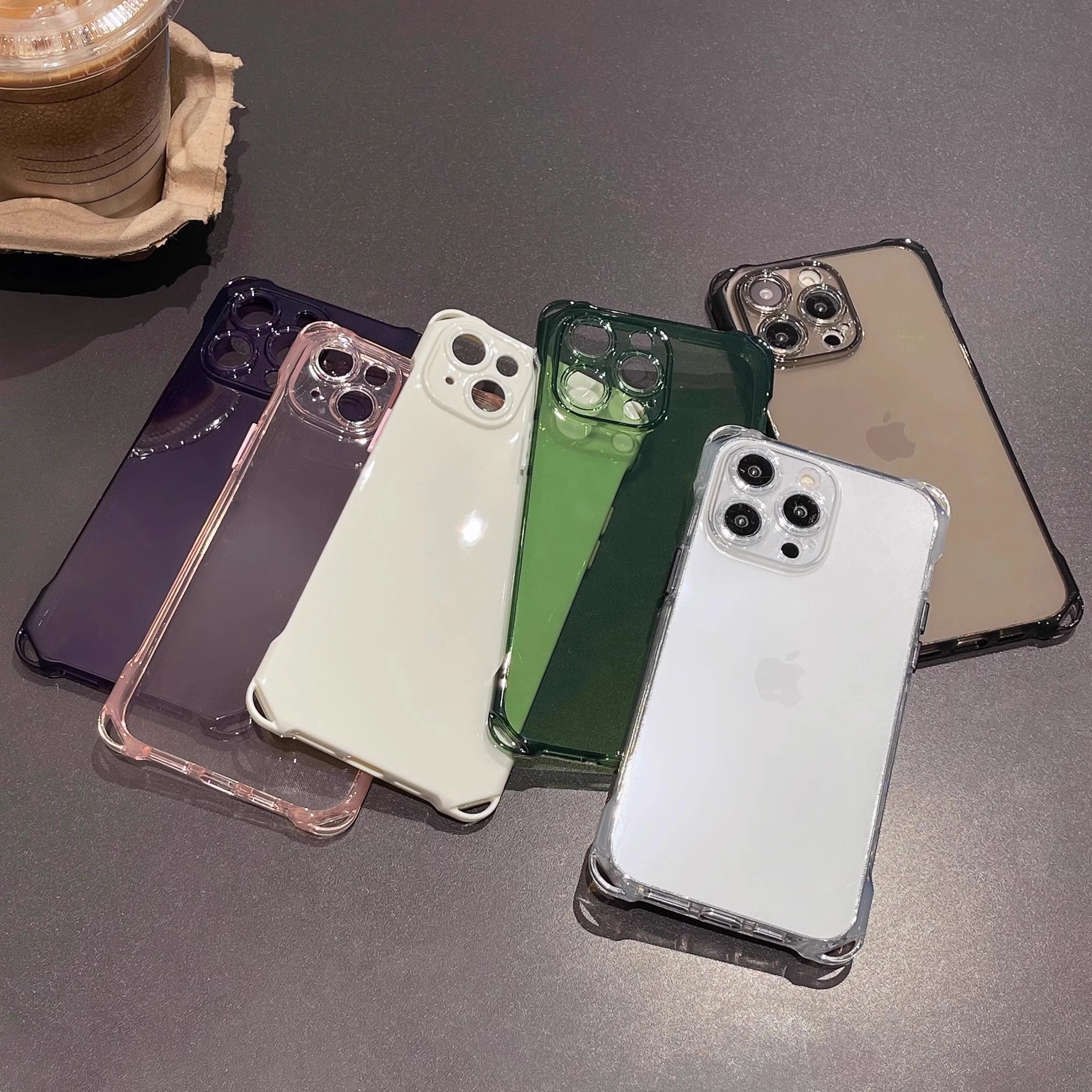 苹果17 Pro智得以机壳比如什么样样选。四角防摔+所有包镜头保护、这个3款真·硬核护壳25年闭眼入。