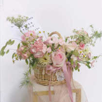 Flower basket woven basket picnic hanging hand-held fake flower flower arrangement flower Flower Mothers Day gift basket lace lace basket