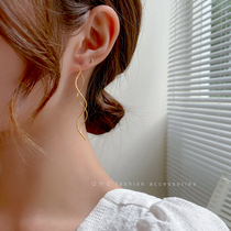 2021 new advanced senses S-type ear line Korea ins lukewarm wind minimis about long stream suo fashion earrings earrings