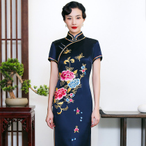Chinese classic old Shanghai cheongsam long slim body thin temperament elegant high-end hand push embroidered wife dress